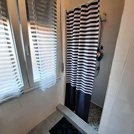 Bed and Breakfast Confine