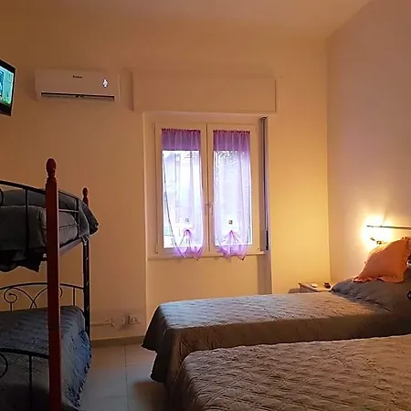 Confine Bed & Breakfast *