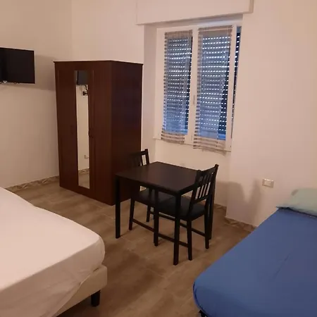 Confine فندق مبيت وإفطار
